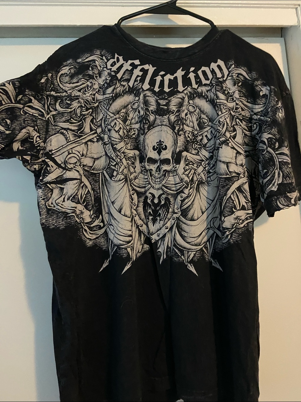 Affliction Black Short Sleeve Graphic Skull & Heraldry Tee Large
